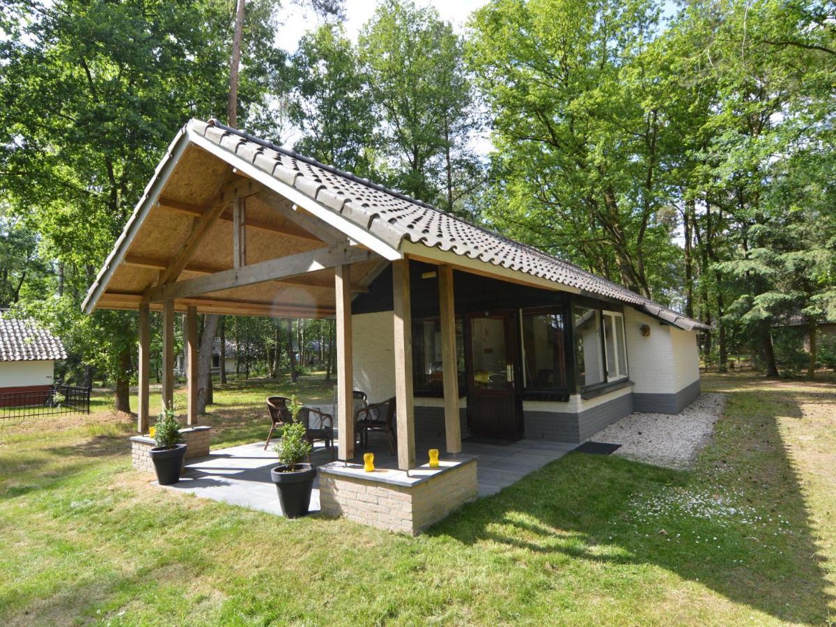 Detached Bungalow With Lovely Covered Terrace In A Nature Rich Holiday Park Stramproy 외부 사진