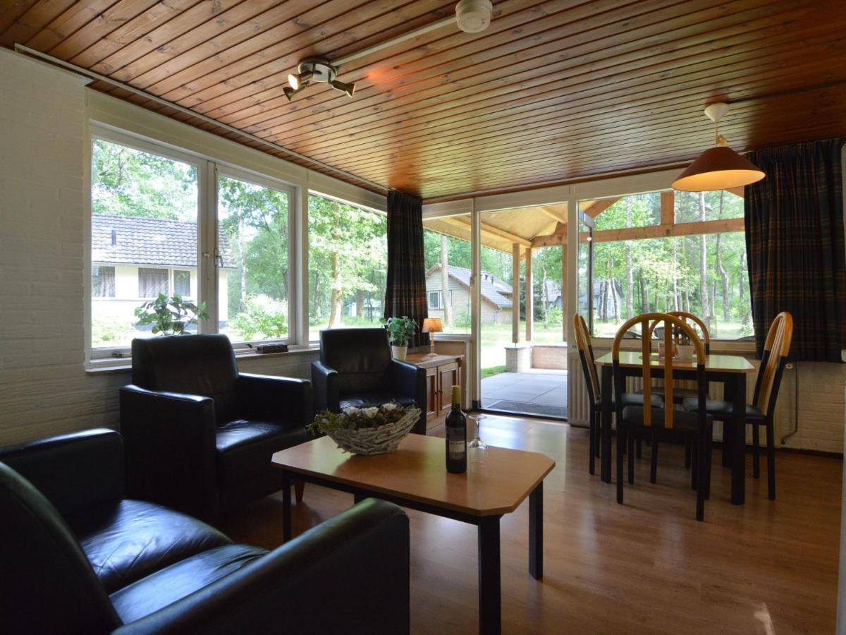 Detached Bungalow With Lovely Covered Terrace In A Nature Rich Holiday Park Stramproy 외부 사진