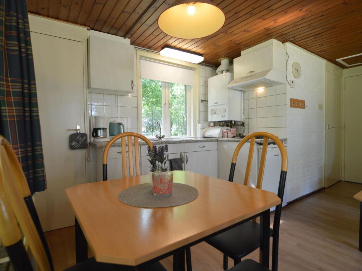 Detached Bungalow With Lovely Covered Terrace In A Nature Rich Holiday Park Stramproy 외부 사진
