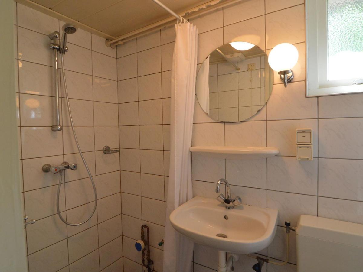Detached Bungalow With Lovely Covered Terrace In A Nature Rich Holiday Park Stramproy 외부 사진