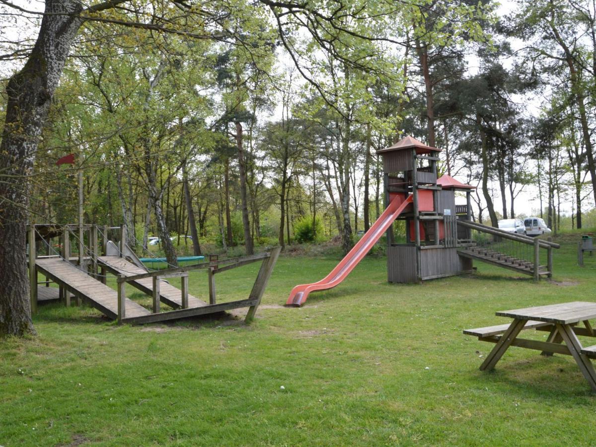 Detached Bungalow With Lovely Covered Terrace In A Nature Rich Holiday Park Stramproy 외부 사진
