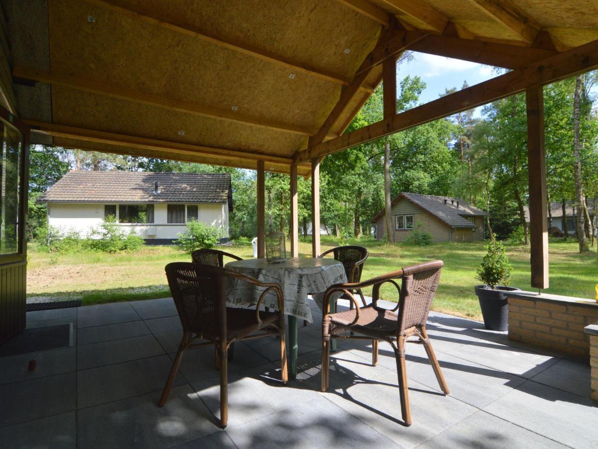 Detached Bungalow With Lovely Covered Terrace In A Nature Rich Holiday Park Stramproy 외부 사진